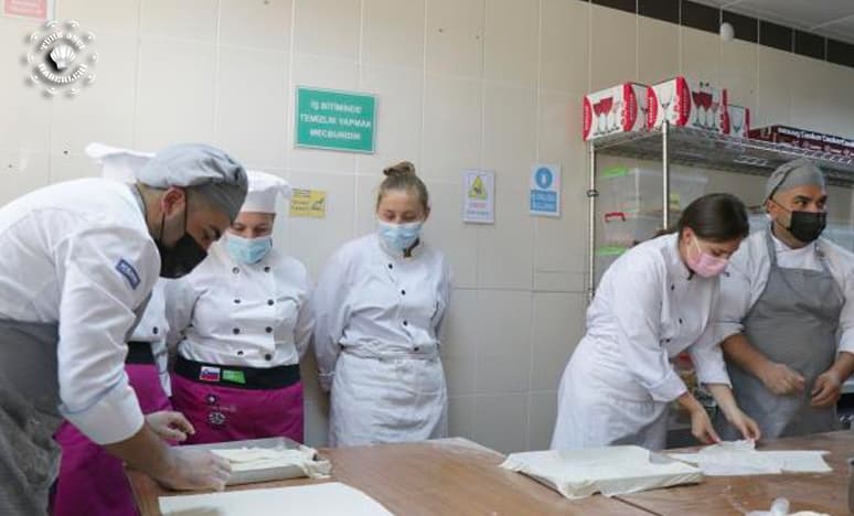 Avrupalı Şefler Baklavanın Tadını Çok Beğendiler