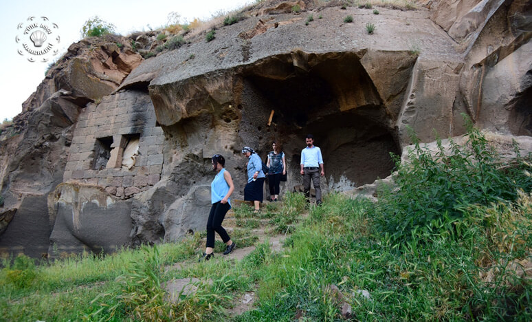 Bitlis'teki Mağara Evler Turizme Kazandırılıyor