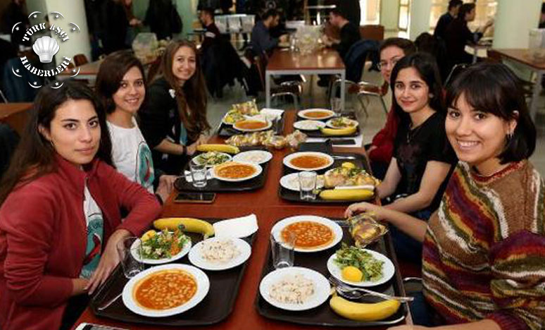 Deü’lü Öğrencilere ‘Vegan Yemek Menüsü’