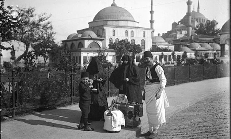 Dondurmanın Tarihi Nedir? Osmanlı Mutfak Kültüründe Dondurma Nasıl Yapılırdı?