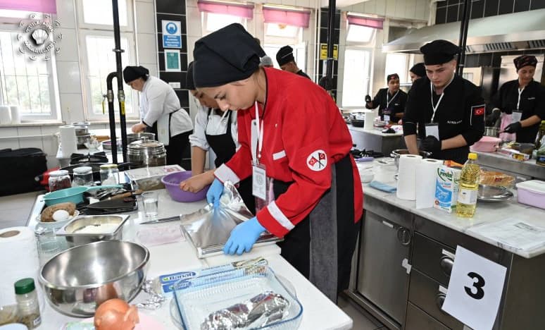 Ege Bölgesi Yemek Yarışması 'nda Türk Mutfağı Tanıtımı