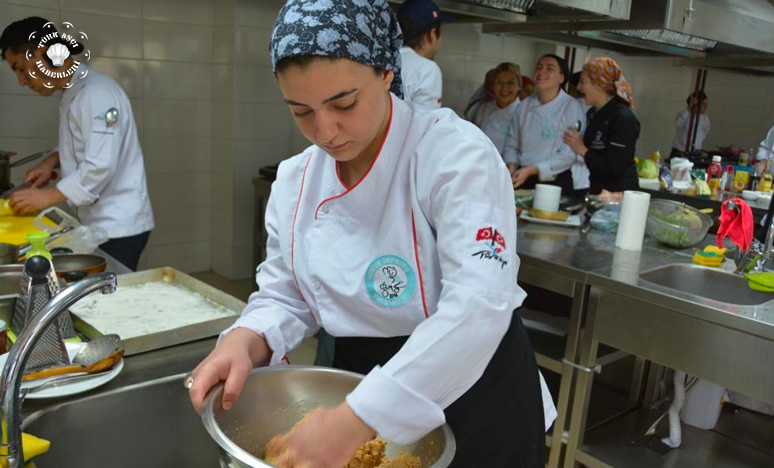 Geleceğin  Has Türk Şefleri Akademik Yetişiyor