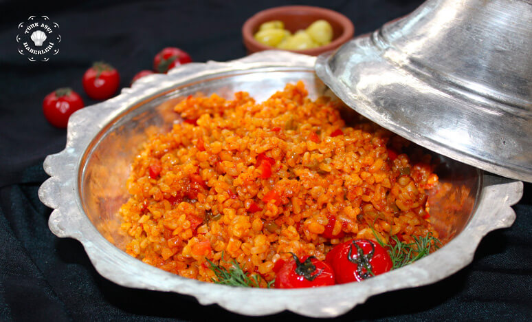 Geleneksel Türk mutfağının vazgeçilmezlerinden Bulgur (Meyhane) Pilavı 