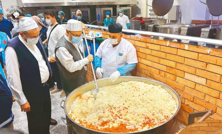 Hacı Adaylarının Üç Öğün İhtiyacını Karşılıyor