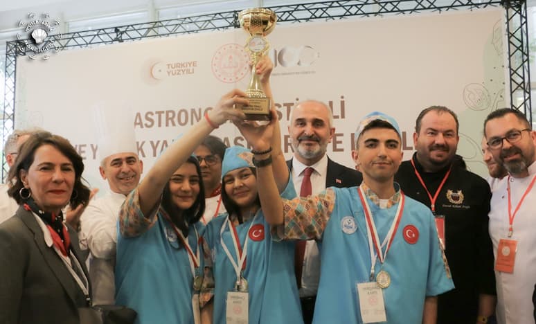 MEB Gastronomi Festivali Genç Şefleri Sahneye Çıkardı