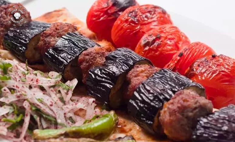 En Meşhur Patlıcanlı Kebaplar 'dan Patlıcan Kebabı Tarifi