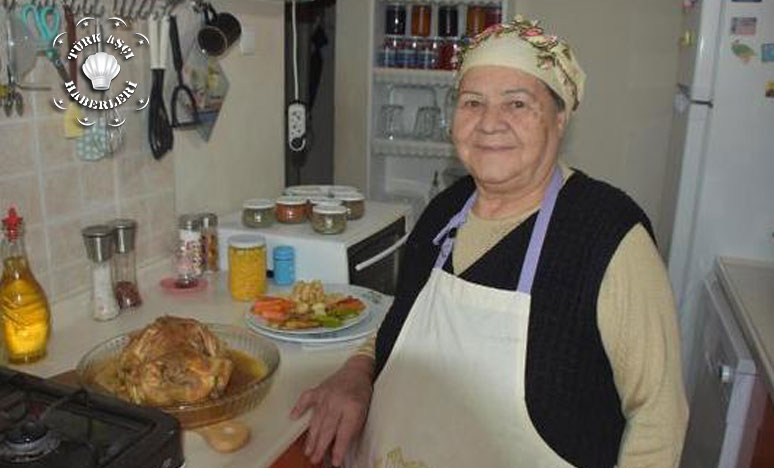 Oğlu İçin Sanal Aşçılık Yapan Saniye Anne, Fenomen Oldu