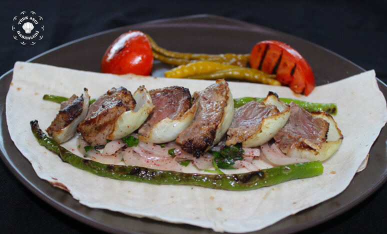 Nefis Kebab Tariflerinden Şaşlık Kebabı “Şef Yılmaz Seçim”