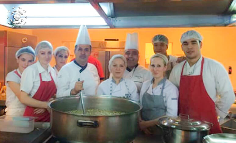 Şef Mustafa Gür; Türkmenis tan’ın En Az 50 Noktasında Türk Yemekleri Satılıyor
