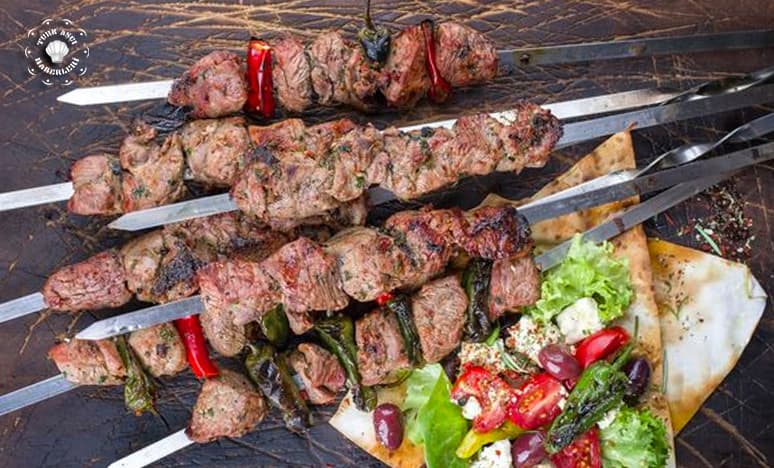 Yunan Mutfağından Nefis Bir Tarif: Souvlaki Kalamaki