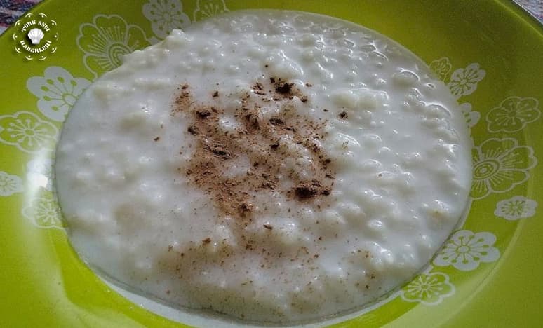 Sütlaş (Sütlü Pirinç Çorbası)