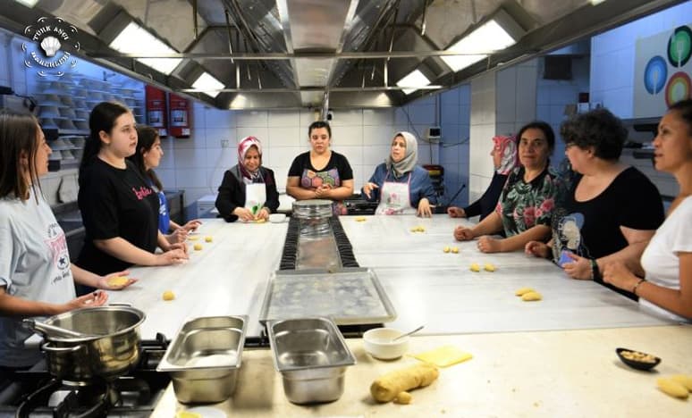 Türk Mutfağı'nın İncelikleri Bornova Mutfak Atölyesi'nde