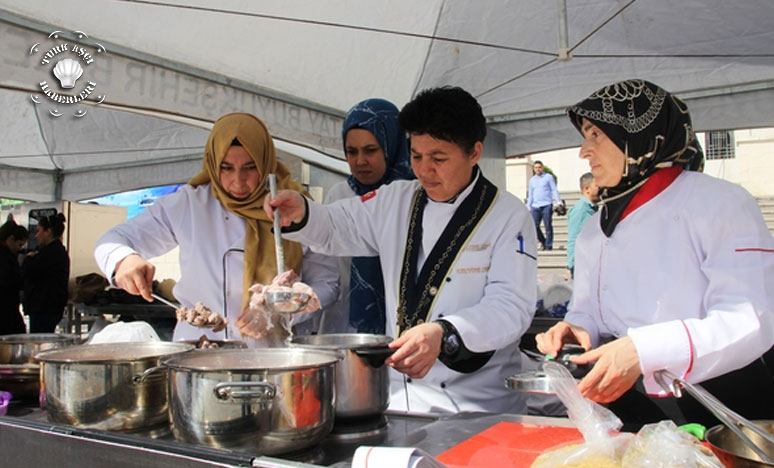 Ünlü Restoran Şefleri Marifetlerini Sergiledi