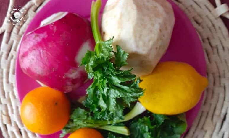 Yoğurtlu Turp ve Kereviz Salatası Nasıl Yapılır?
