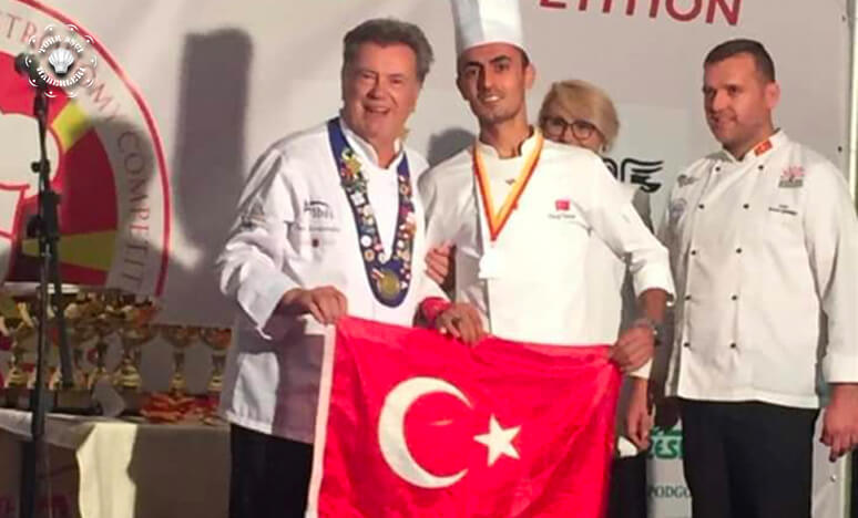 Yusuf Dursun Türk Mutfağını 2 Altın Madalya İle Gururlandırdı 