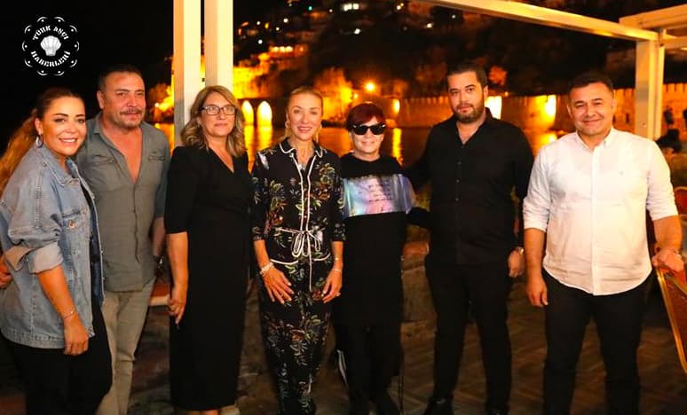 Türkiyede Gezilecek Yerlerden Engelsiz Kent Alanya Ünlüleri Ağırladı...