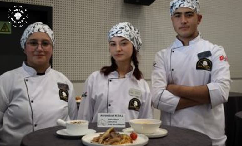 Genç Mutfak Sanatçıları Kocaeli'de Yıldızlarını Parlatıyor
