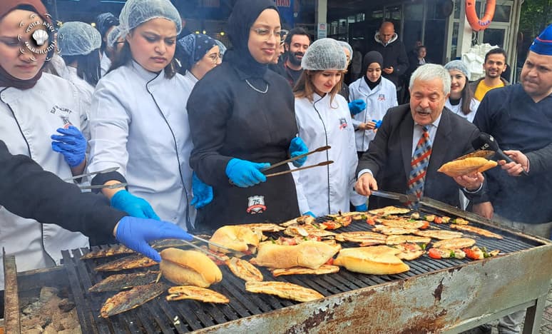 Balıkçı Kenan’dan Genç Aşçılara Balık Eğitimi