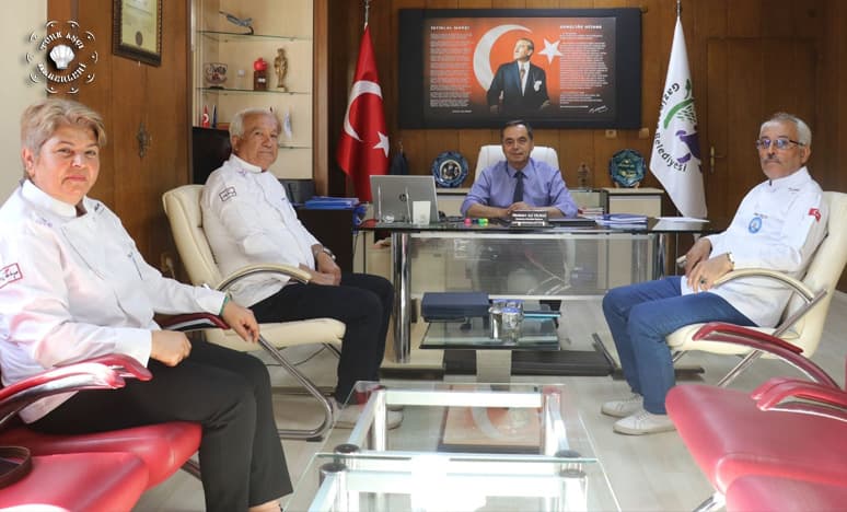 Şef Ahmet Kalaycı Gazipaşa Belediye Başkanıyla Buluştu