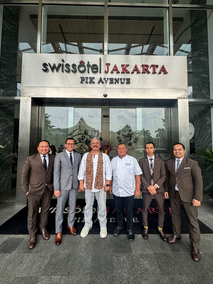 Şef Ahmet Özdemir "Swissotel Jakarta"da Türk Mutfağı Eğitimlerini Tamamladı