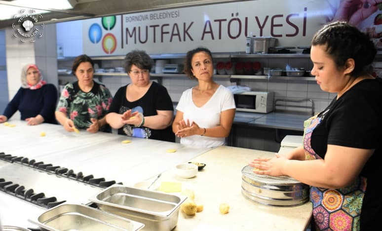 Türk Mutfağı'nın İncelikleri Bornova Mutfak Atölyesi'nde