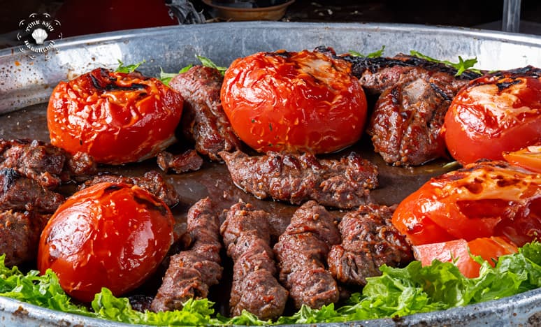 Yapay Zeka Nefis "Adana Kebabı"nı Nasıl Yaptı?